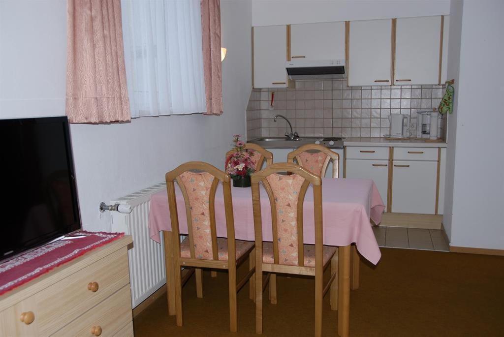 Pension & Appartement Fortin Bad Kleinkirchheim Bagian luar foto